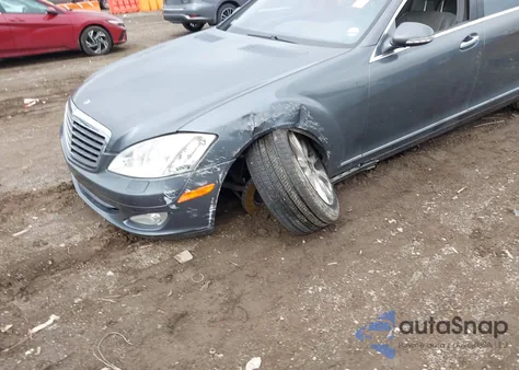 2007 Mercedes-Benz S 550 из США, поврежденный, VIN WDDNG71X57A077219